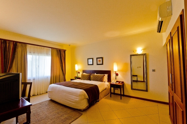 Hotel White Sands The Beach Resort (Dar es Salaam)